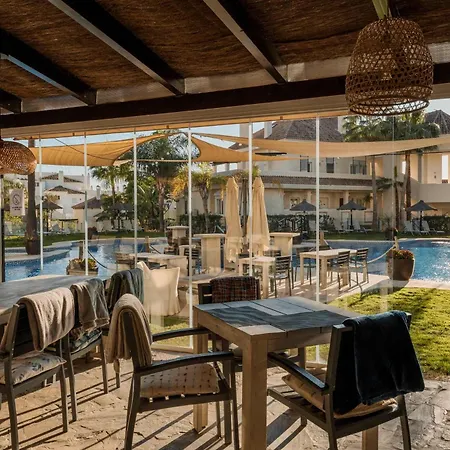 Aloha Hill Club 7 Terrace Glassed Pergola Pools *