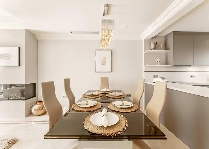 Aloha Hill Club 7 Terrace Glassed Pergola Pools מארבלה